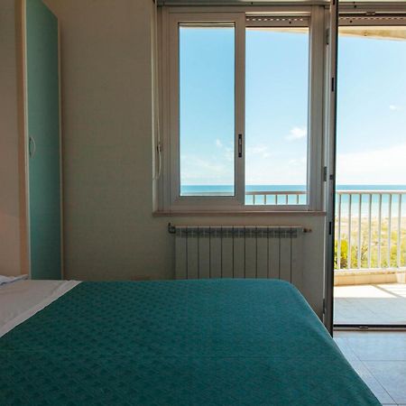 Hotel Perrozzi Vasto Ruang foto