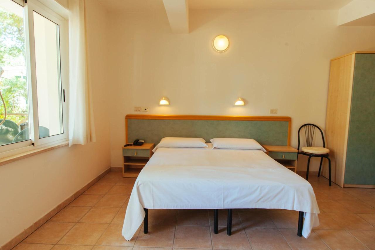 Hotel Perrozzi Vasto Ruang foto
