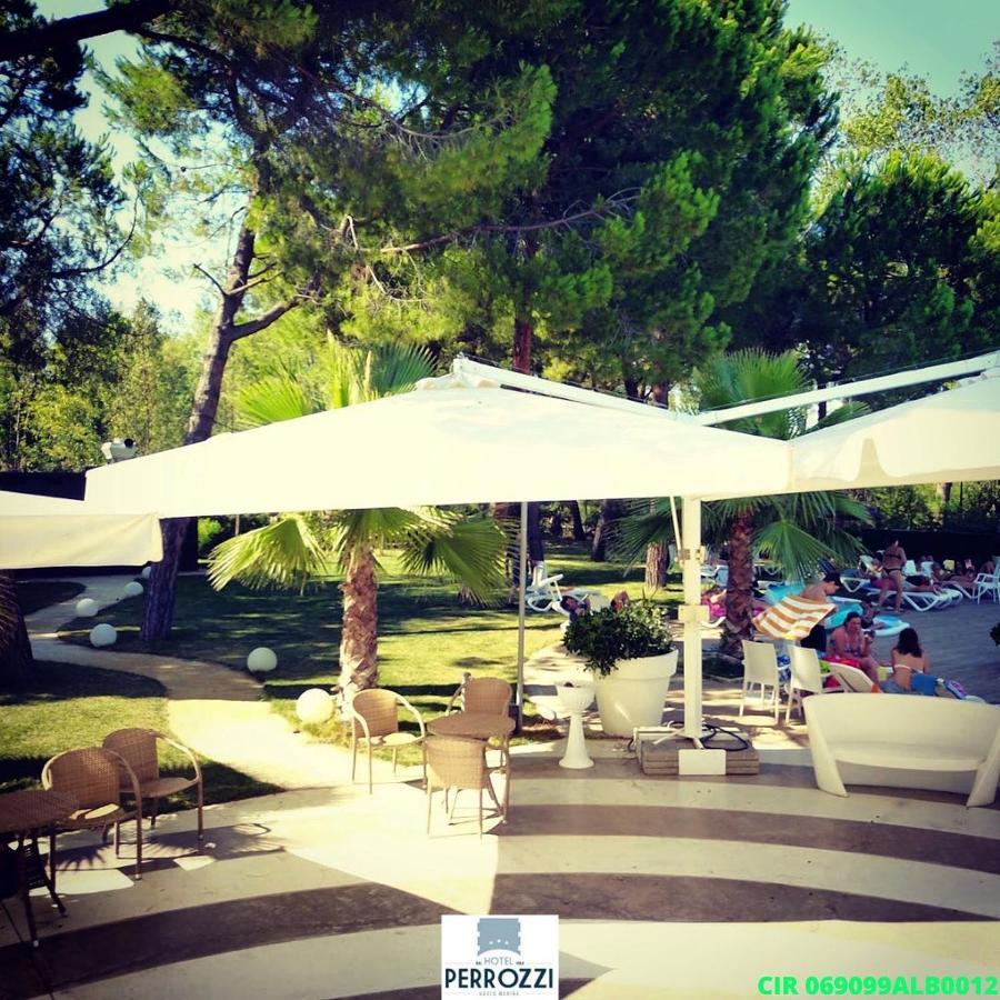 Hotel Perrozzi Vasto Bagian luar foto