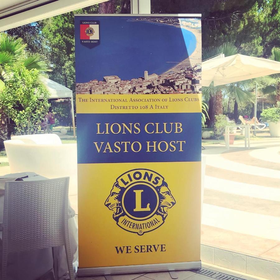 Hotel Perrozzi Vasto Bagian luar foto